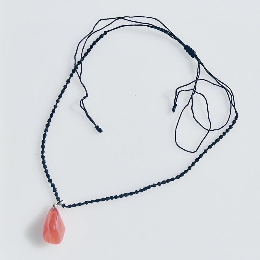 Καρνεόλη Κολιε Μακραμέ